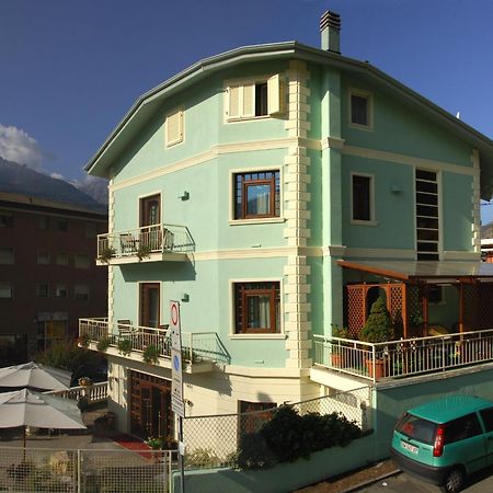 Hotel Olympic Saint-Vincent Buitenkant foto