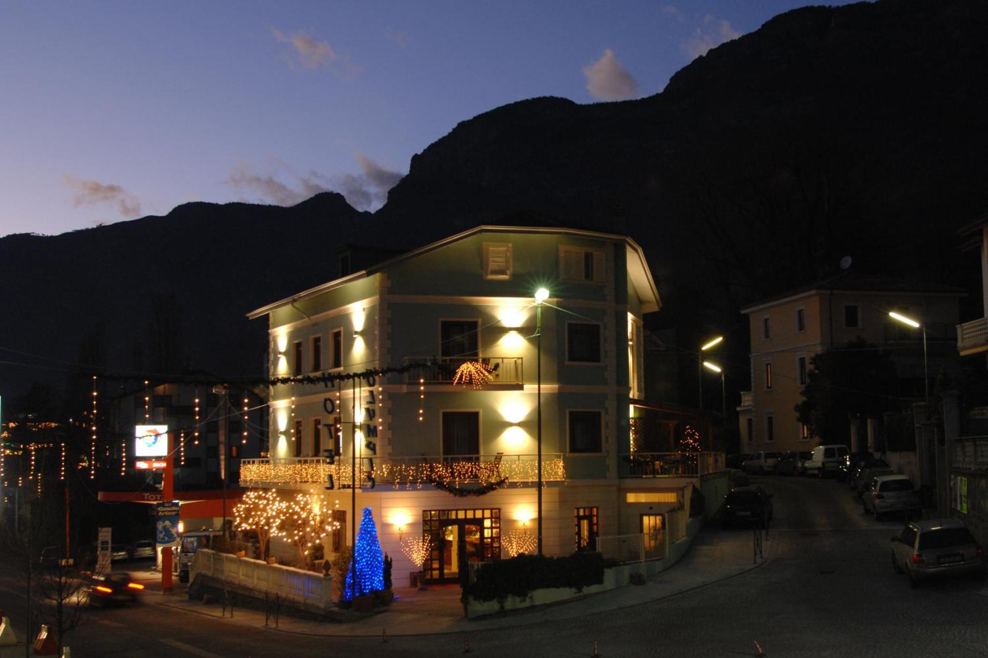 Hotel Olympic Saint-Vincent Buitenkant foto